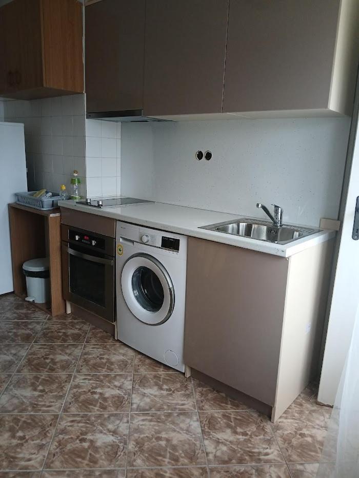 Apartman Bulevar Stupine トゥズラ エクステリア 写真